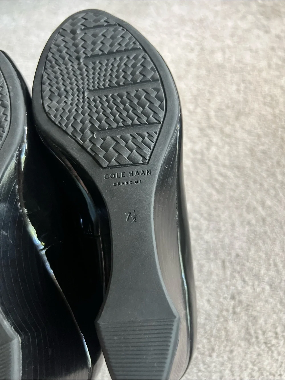 Cole Haan Women’s 7.5 Sadie Pump Black Patent Wedge Heel Peep Toe Dress Shoes - Picture 5 of 7